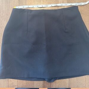 Abercrombie & Fitch Black Mini Skort